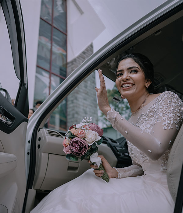 luxury limousine for a wedding